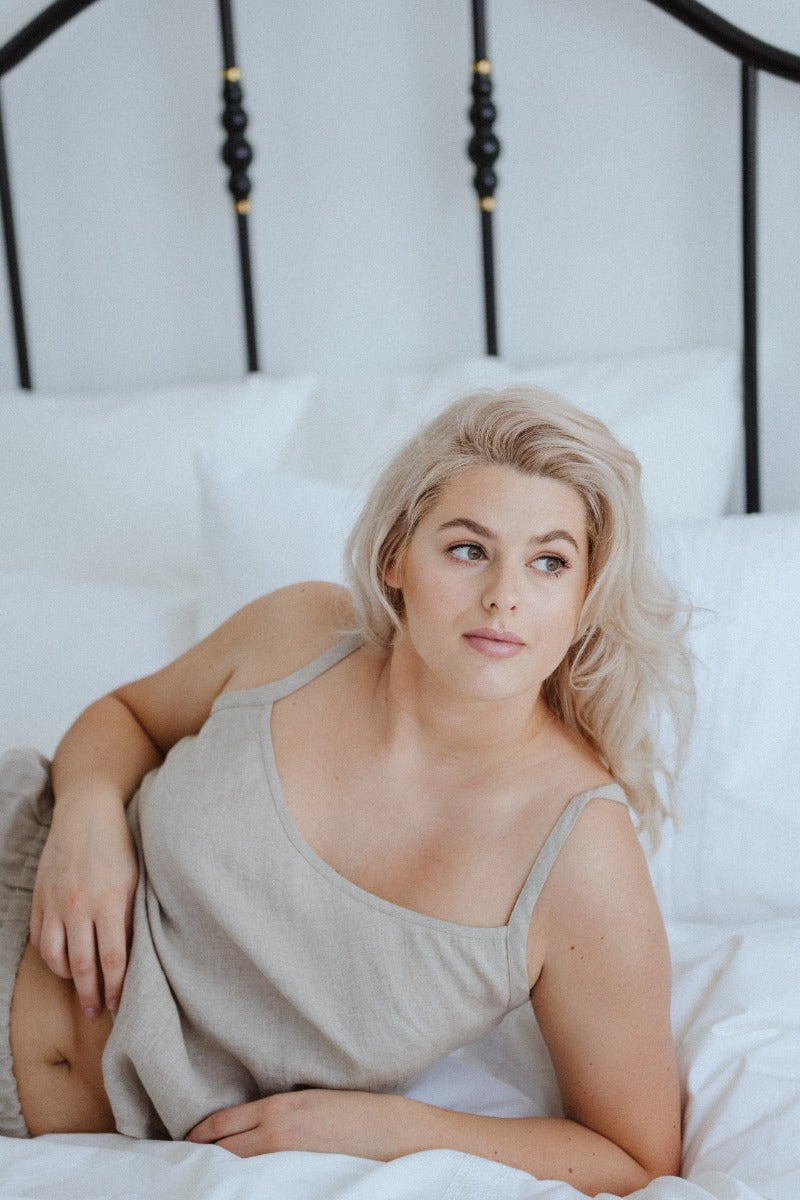 Lacy underlinne i linne Vega